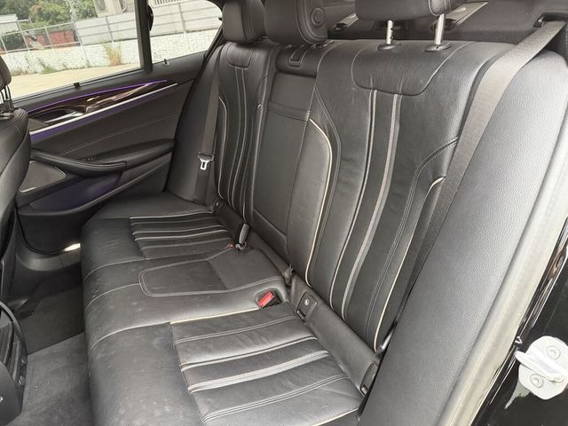 BMW寶馬 530I  第7張相片