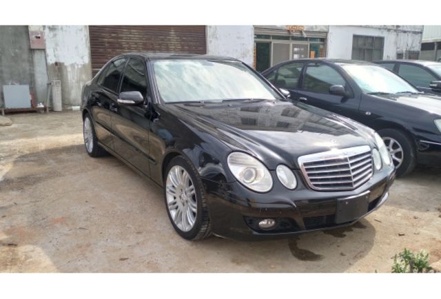 BENZ E200 KOMPRESSOR 2007年1800cc  第1張相片