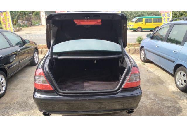 BENZ E200 KOMPRESSOR 2007年1800cc  第8張相片