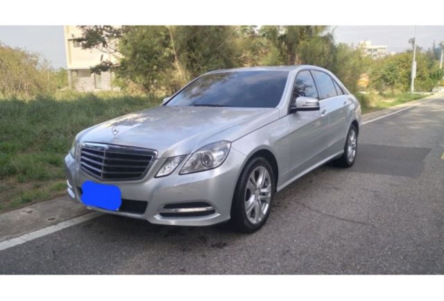 Mercedes-Benz e-class 2012年1800cc  第3張相片