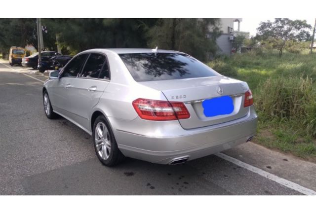 Mercedes-Benz e-class 2012年1800cc  第4張相片
