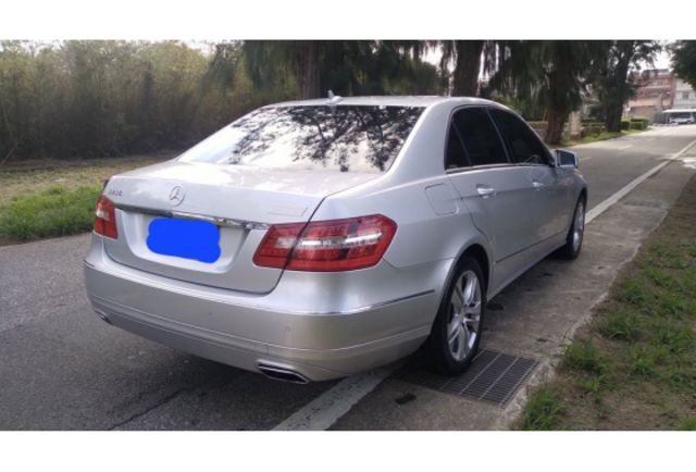 Mercedes-Benz e-class 2012年1800cc  第6張相片