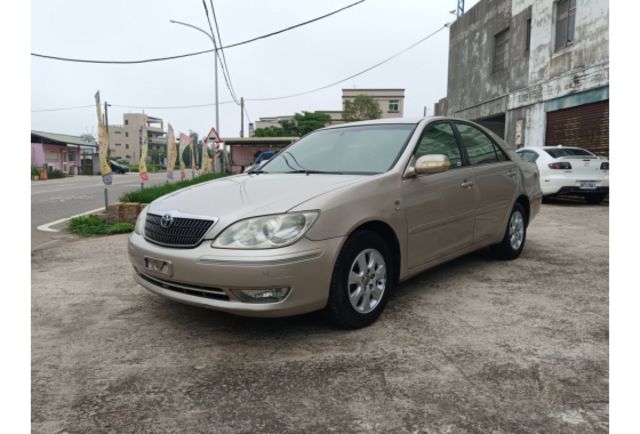 Toyota camry 2004年2000cc  第2張相片