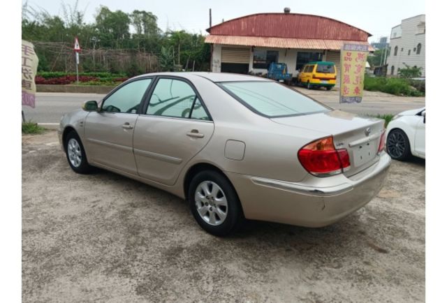 Toyota camry 2004年2000cc  第3張相片