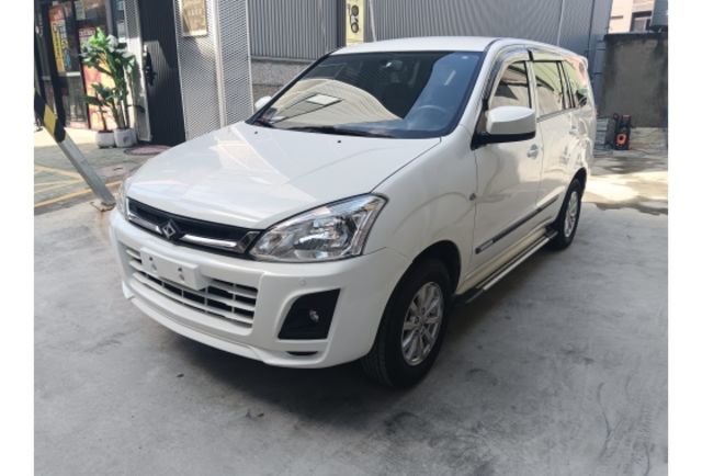 MITSUBISHI ZINGER 2017年2400cc  第1張相片