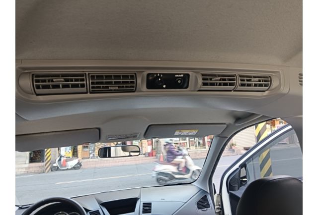 MITSUBISHI ZINGER 2017年2400cc  第12張相片