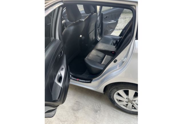 TOYOTA YARIS 2015年1500cc  第10張相片