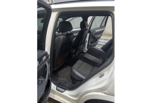 BMW X3 2012年2000cc柴油版  第13張相片