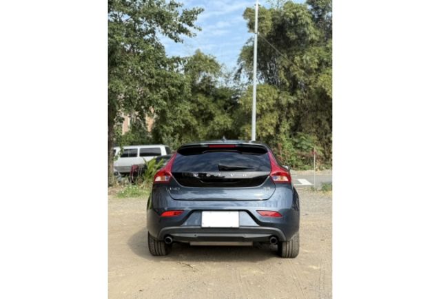 VOLVO V40 2017年1500cc  第5張相片