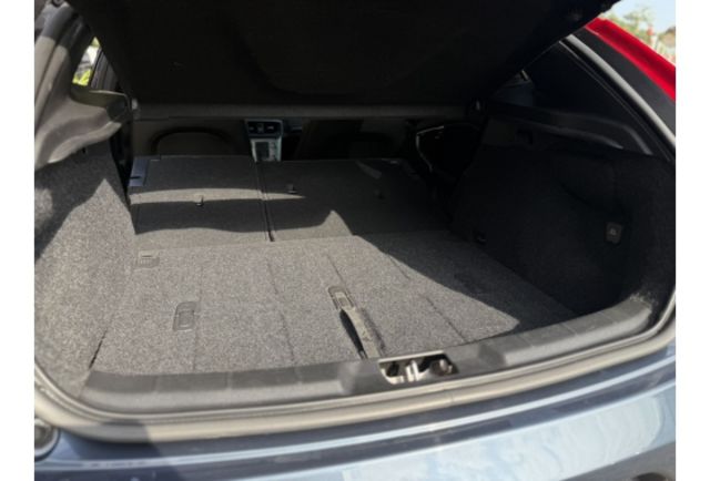 VOLVO V40 2017年1500cc  第17張相片