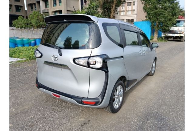 TOYOTA SIENTA 2018年1800cc  第6張相片