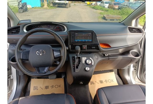 TOYOTA SIENTA 2018年1800cc  第13張相片