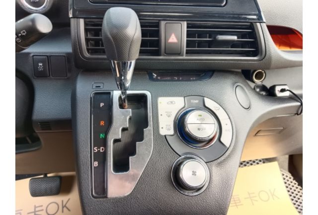 TOYOTA SIENTA 2018年1800cc  第18張相片