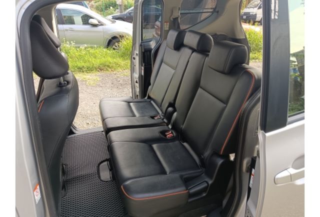 TOYOTA SIENTA 2018年1800cc  第19張相片