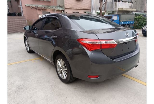 TOYOTA ALTIS 2015年1800cc  第6張相片