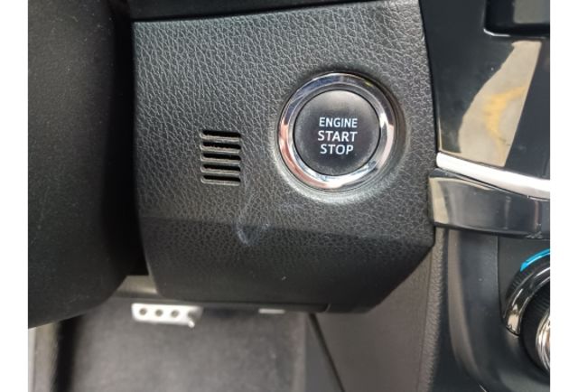 TOYOTA ALTIS 2015年1800cc  第12張相片