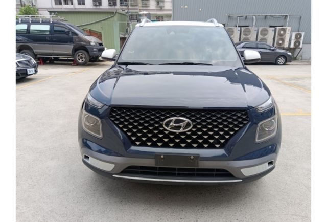 HYUNDAI VENUE 2020年1600cc  第2張相片