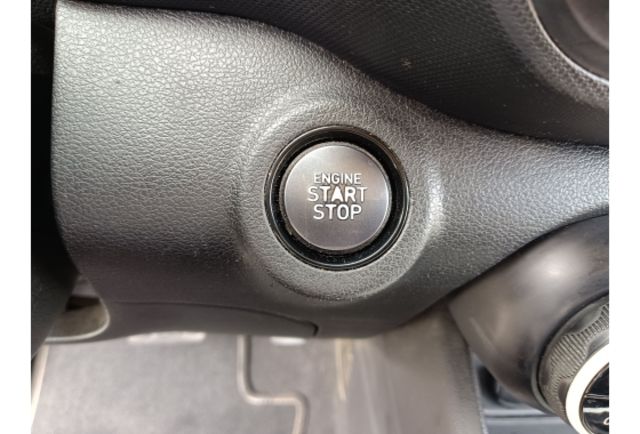 HYUNDAI VENUE 2020年1600cc  第10張相片