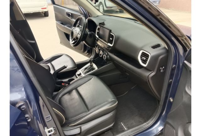 HYUNDAI VENUE 2020年1600cc  第13張相片