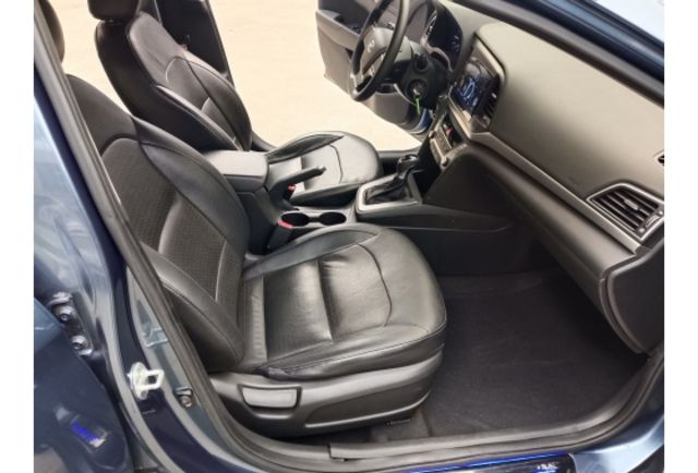 HYUNDAI ELANTRA 2018年1600cc  第11張相片