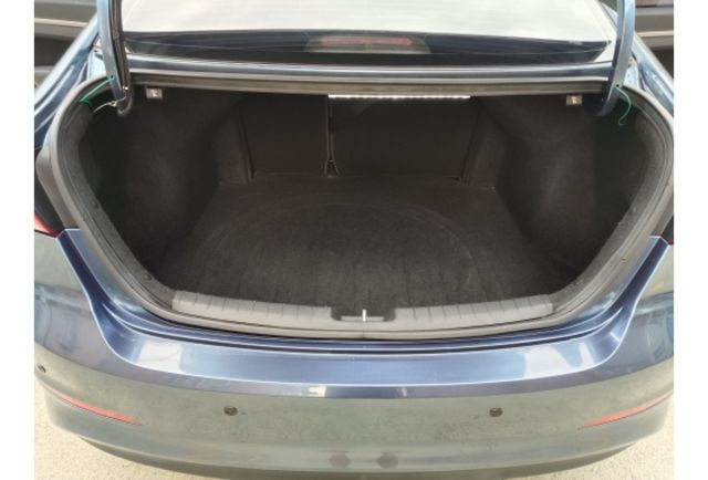 HYUNDAI ELANTRA 2018年1600cc  第12張相片