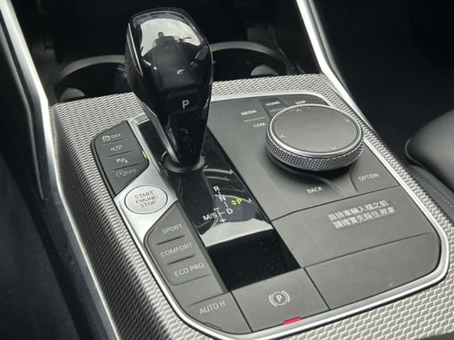 BMW寶馬 320I  第8張相片