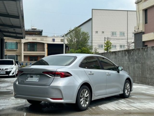 TOYOTA豐田 ALTIS  第2張相片