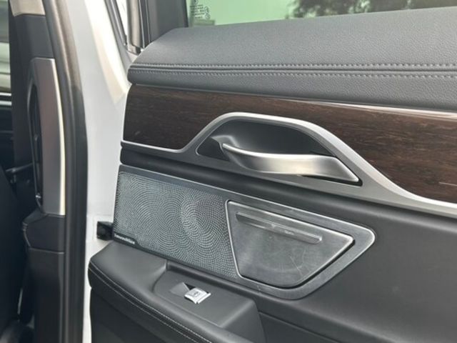 BMW寶馬 730I  第9張相片