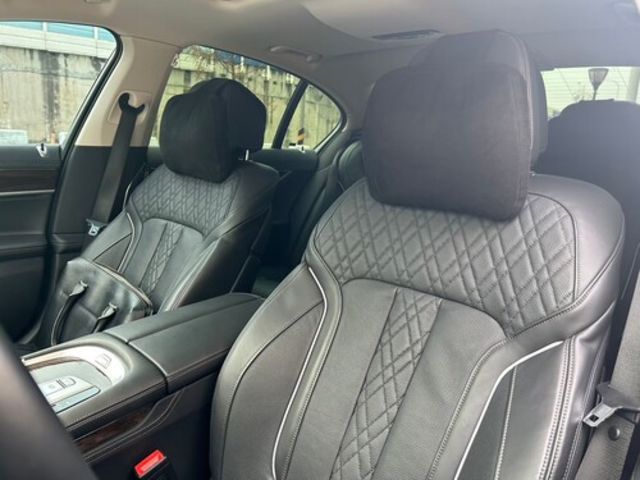 BMW寶馬 730I  第12張相片