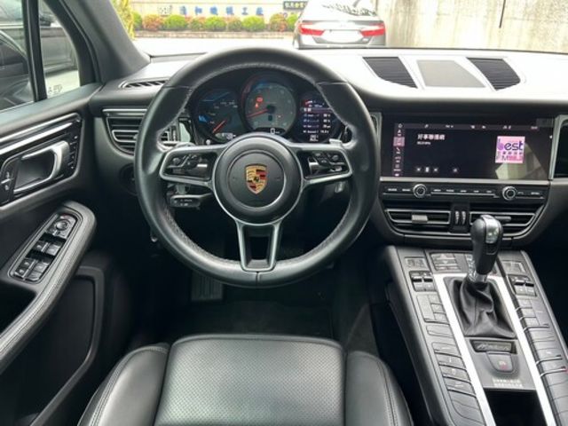 PORSCHE保時捷 MACAN S  第8張相片