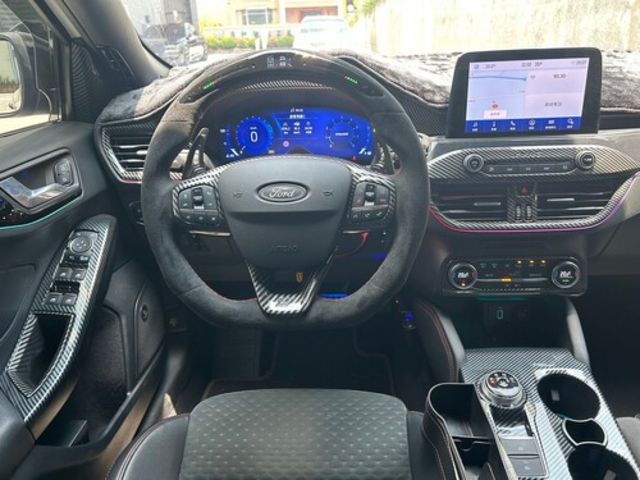 FORD福特 FOCUS ST  第8張相片