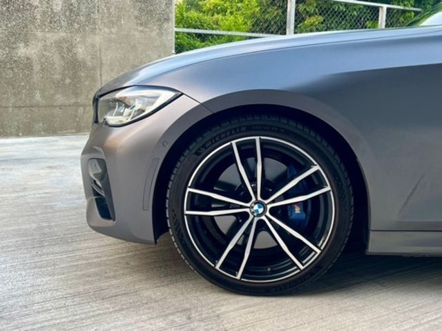 BMW寶馬 330I  第7張相片