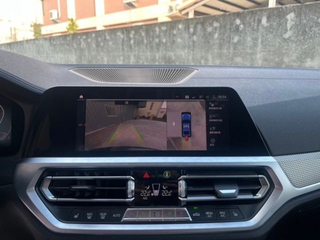 BMW寶馬 330I  第16張相片