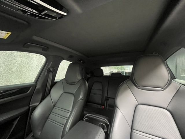 PORSCHE保時捷 CAYENNE  第8張相片