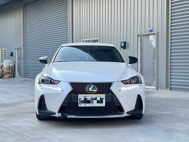 LEXUS凌志 IS 300  第2張相片
