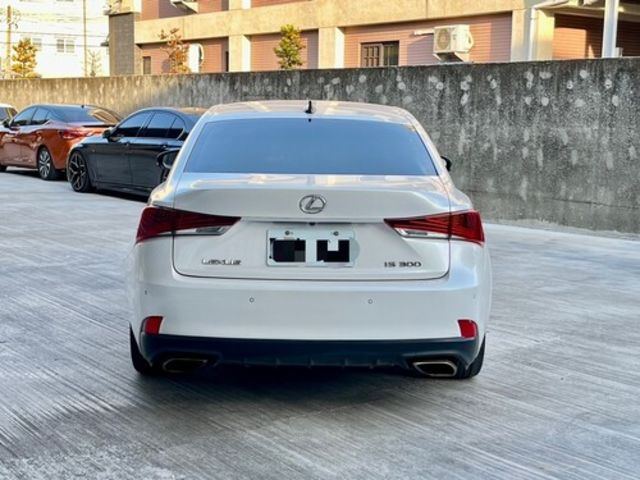 LEXUS凌志 IS 300  第3張相片