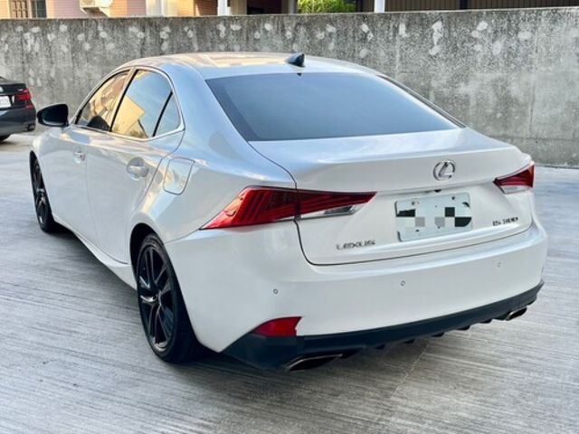 LEXUS凌志 IS 300  第4張相片