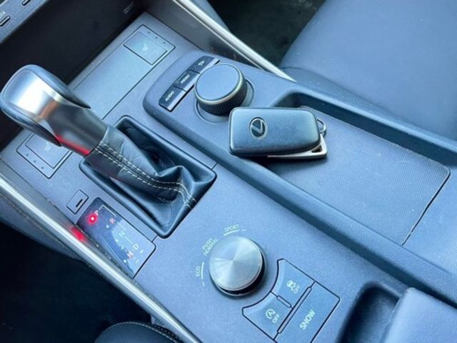 LEXUS凌志 IS 300  第15張相片