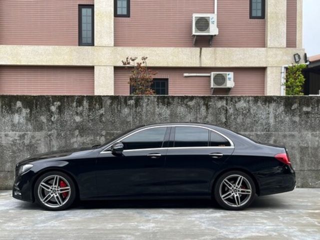M-BENZ賓士 E300  第4張相片