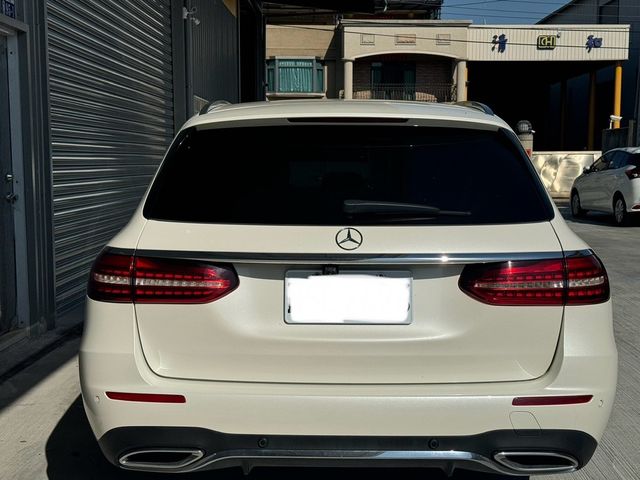 M-BENZ賓士 E200  第6張相片