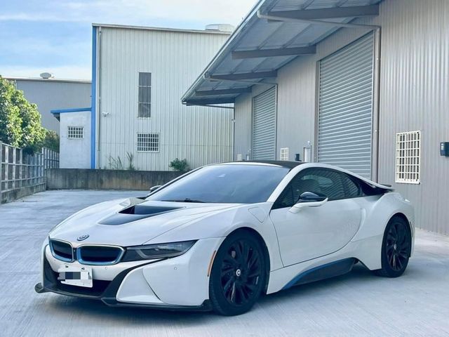 BMW寶馬 I8  第4張相片