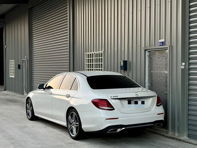 M-BENZ賓士 E300  第4張相片