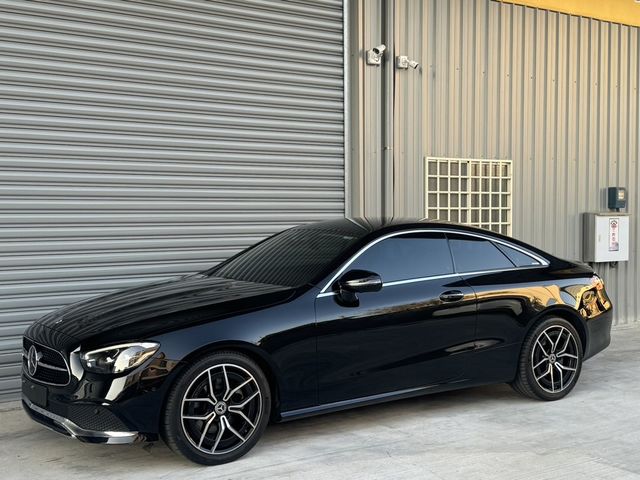 M-BENZ賓士 E200  第1張相片