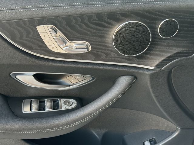 M-BENZ賓士 E200  第7張相片