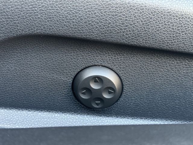 M-BENZ賓士 E200  第8張相片