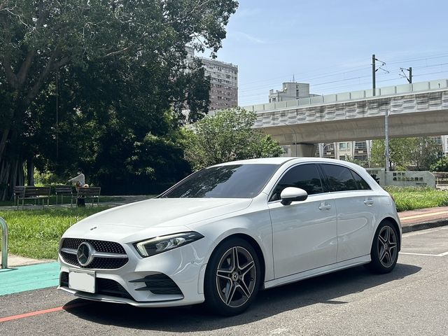 M-BENZ賓士 A180  第6張相片