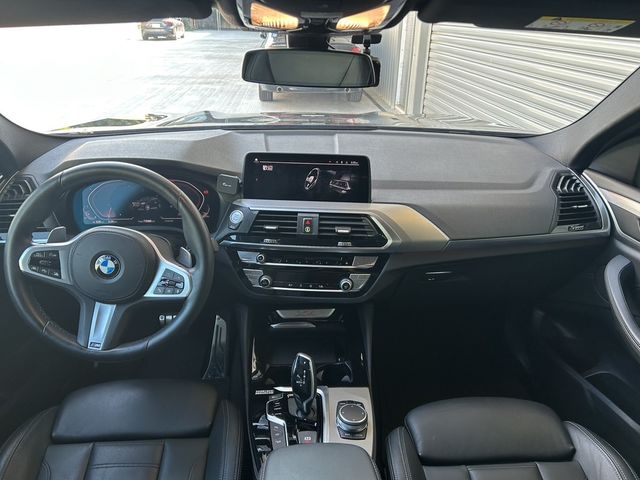 BMW寶馬 X4 XDRIVE30I  第5張相片