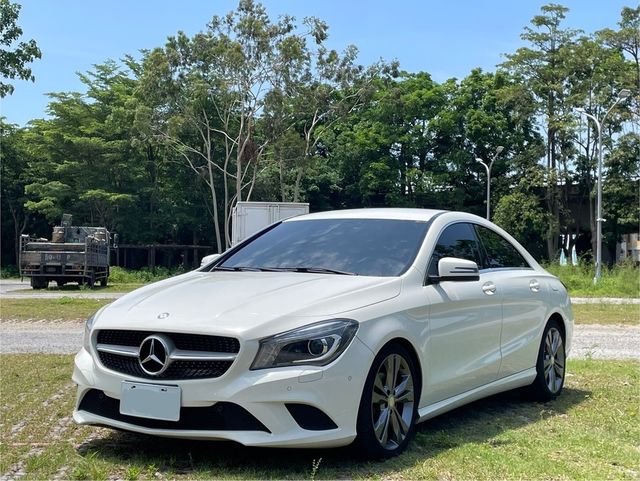 M-BENZ賓士 CLA200  第1張相片