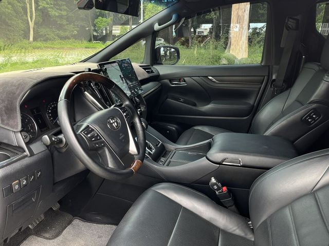 TOYOTA豐田 ALPHARD  第4張相片