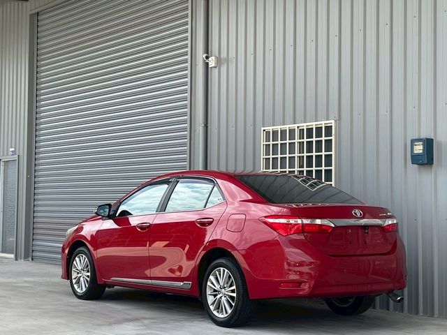 TOYOTA豐田 ALTIS  第2張相片